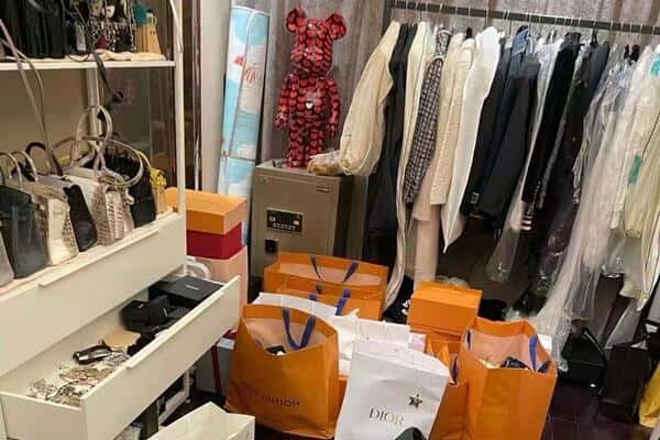揭阳市揭西回收一线品牌衣服